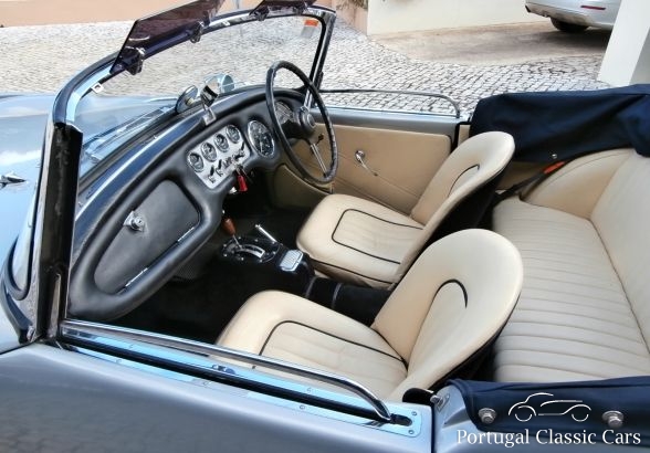 Daimler Dart SP 250 V8